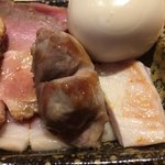 中華蕎麦 とみ田 - 宮崎県 黒岩土鶏 塩焼きモモ