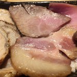 中華蕎麦 とみ田 - 千葉県 柏幻霜ポーク 吊るし焼き肩ロース