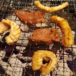 ホルモンバルヤマト - 切り目キチンと！食べやすくて美味しいです