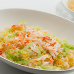 Fried rice with crab meat and lettuce