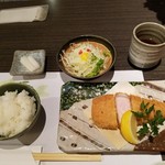 とんかつ食房 厚○ - 厚切りロースかつ定食