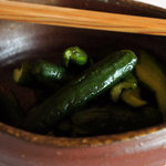 六花山荘 - きゅうりのピリ辛漬。