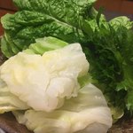 梁 - サムギョプサルの野菜❤️ サンチェ、茹でキャベツ、大葉