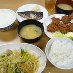 金沢食堂 - サバヤキ定食・やさいいため定食・鳥のからあげ