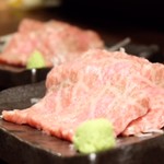 池袋 肉バルBon - 料理写真:花の牛内もも