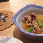 Hakata N Izakaya Gyo Gyo Gyo - 1806_GYO GYO GYO HAKATA ‘’N‘’ IZAKAYA -魚魚魚‼ はかた ん いざかや_付き出し(鶏肉煮物)