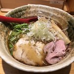 焼きあご塩らー麺 たかはし 新宿本店 - 