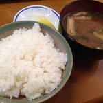 Tonkatsu Yamato - ライス ¥210
                        豆腐・ワカメ味噌汁 ¥240