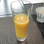 東急ハーヴェストクラブ - オレンジとモモのジュース