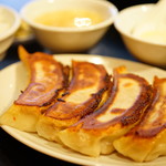 LUNCH SET ヤキギョウザ 四個 (￥950)