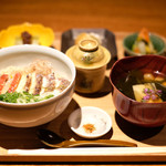 立場割烹 SSAW - 三色鯛の焼き込み飯 1000円