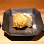 立場割烹 SSAW - 三色鯛の焼き込み飯 1000円 の新じゃがの天ぷら