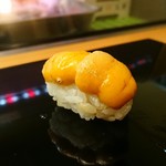 鮨 来多老 - 雲丹。