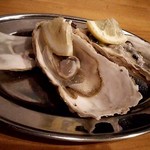 メシサカバ  トム家 - 生牡蠣♡(ฅ'ω'ฅ)