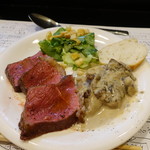 山猫軒 - グラスフェッドビーフの炭焼きステーキ,フレッシュ夏ポルチーニソース