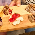 東京ミート酒場 - 肉刺し盛り合わせ2人前