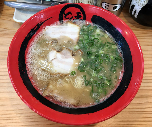 長浜らーめん とん平 小倉東インター店>