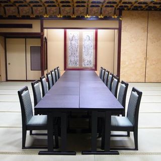 2nd floor tatami room available for memorial services and banquets