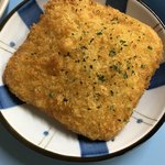 立ち飲み居酒屋 ドラム缶 - トッピングのハムカツは揚げたてです。