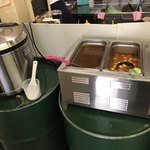 立ち飲み居酒屋 ドラム缶 - セルフサービスです。