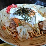 お好み焼 甚 - 焼きそば　出汁＋ウスターの和風仕立てです。