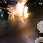 ステーキ＆ワイン オクソン - シェフの技が光ります