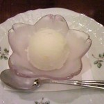 ステーキ＆ワイン オクソン - 柚子のシャーベット