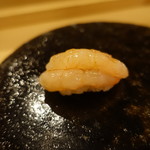 すし処 睦月 - 甘えび昆布締め