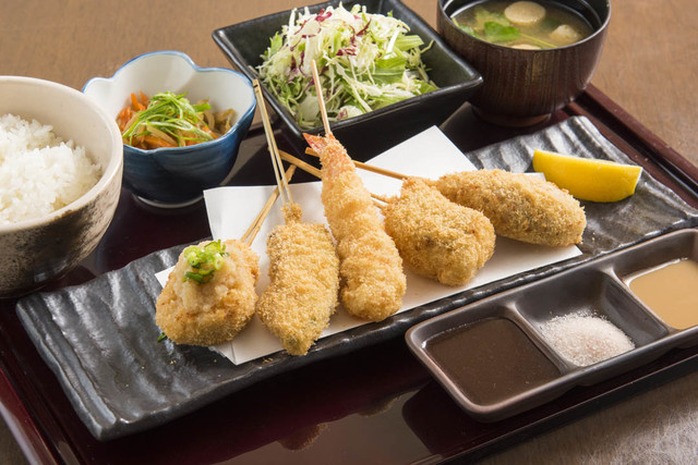 ランチメニュー 串揚げ 串亭 ルミネ横浜6階 横浜 串揚げ 串かつ 食べログ ランチメニュー 串揚げ 串亭 ルミネ横浜6階 横浜 串揚げ 串かつ 食べログ