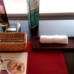 A-To Marushe - 【2018.6.4(月)】テーブルにある食器