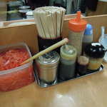 長浜ナンバーワン - 卓上のいろいろ