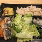 八百屋カフェ - さわらの竜田揚げ＋揚げ出し豆腐