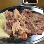 網焼き さわだ - 2018年6月3日  くび（塩）500円・ひね（塩）450円