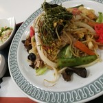 ママズ キッチン - 上海風焼きそば(しょうゆ味)　780円