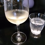 鶏そば・ラーメン Tonari - サービス券の白ワイン 0円