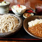 ウォールデン - キーマカレーそばセット