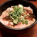 頑固麺 - 頑固丼(チャーシュー丼)