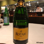 カーサ・デル・チーボ - ROTARI Brut