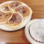 エッグスンシングス 銀座店 - チョコチップパンケーキ・ホイップクリームトッピング