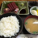 Shima da - 「刺身定食」830円也。税込。