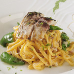 リストランテ アクアパッツァ - 香ばしくグリルした鯵と万願寺唐辛子を絡めた自家製タリオリーニ　柚子胡椒のアクセント