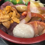 魚玉 - 海鮮丼雲丹入り