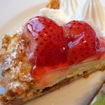 お菓子職人 おとべ - いちごのタルト