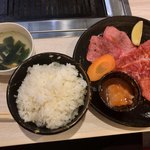 Ushiwaka - 焼肉定食ライス大盛り（１，６００円）。