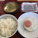なか卯 - 目玉焼き朝定食 ¥250