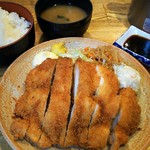 福ノ家 - チキンカツ定食 \750