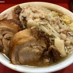麺屋 桐龍 - ミニらーめん(豚１枚) + 豚2枚 + たまねぎ 「ニンニク」(880円)