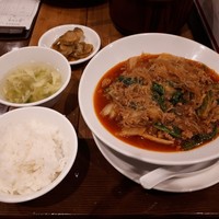 個室中華 頤和園 溜池山王店 - 