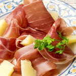 Prosciutto and manchego cheese