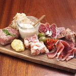 ワインの酒場 ディプント 五反田店